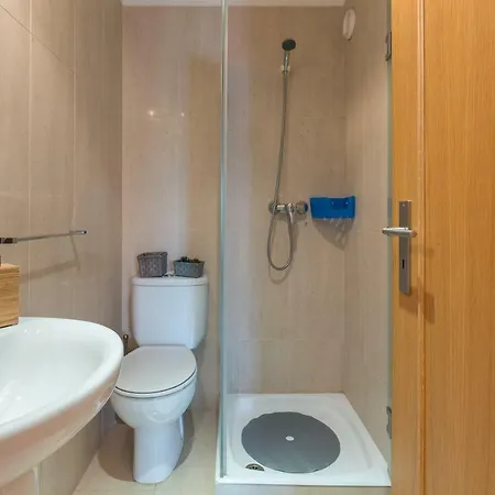 Appartement Deluxe Modern Flat With Balcony By Host Wise *