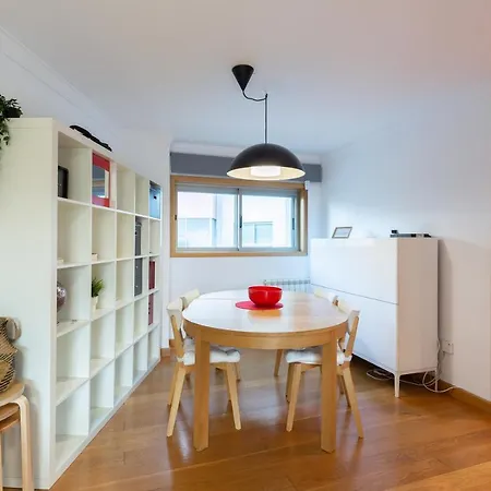 Apartment Deluxe Modern Flat With Balcony By Host Wise Porto