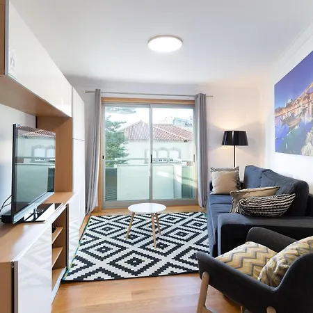 Deluxe Modern Flat With Balcony By Host Wise Porto