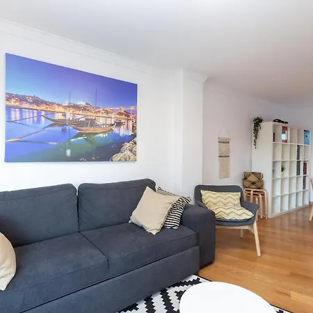 Deluxe Modern Flat With Balcony By Host Wise Apartment Porto